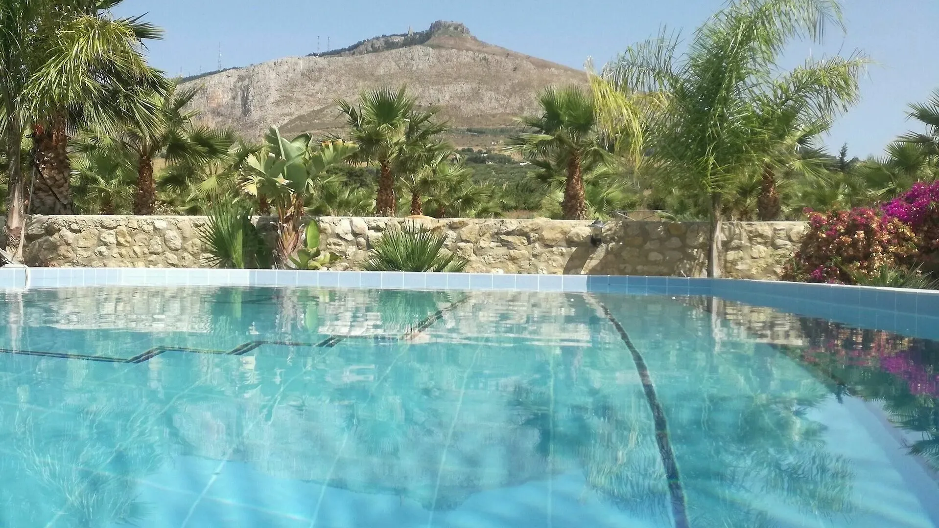 Villa Delle Palme Delfina Valderice 3*,  Italy